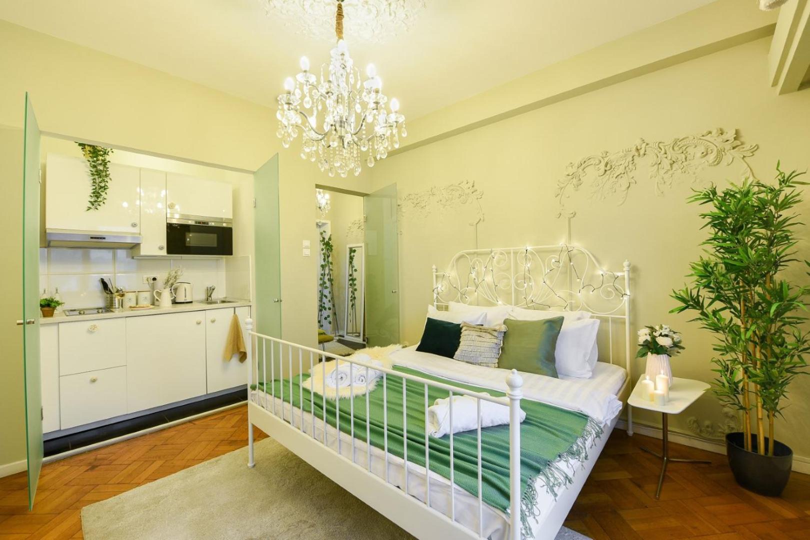 Cozy Studio Overlooking The Old Town Bucarest Exterior foto