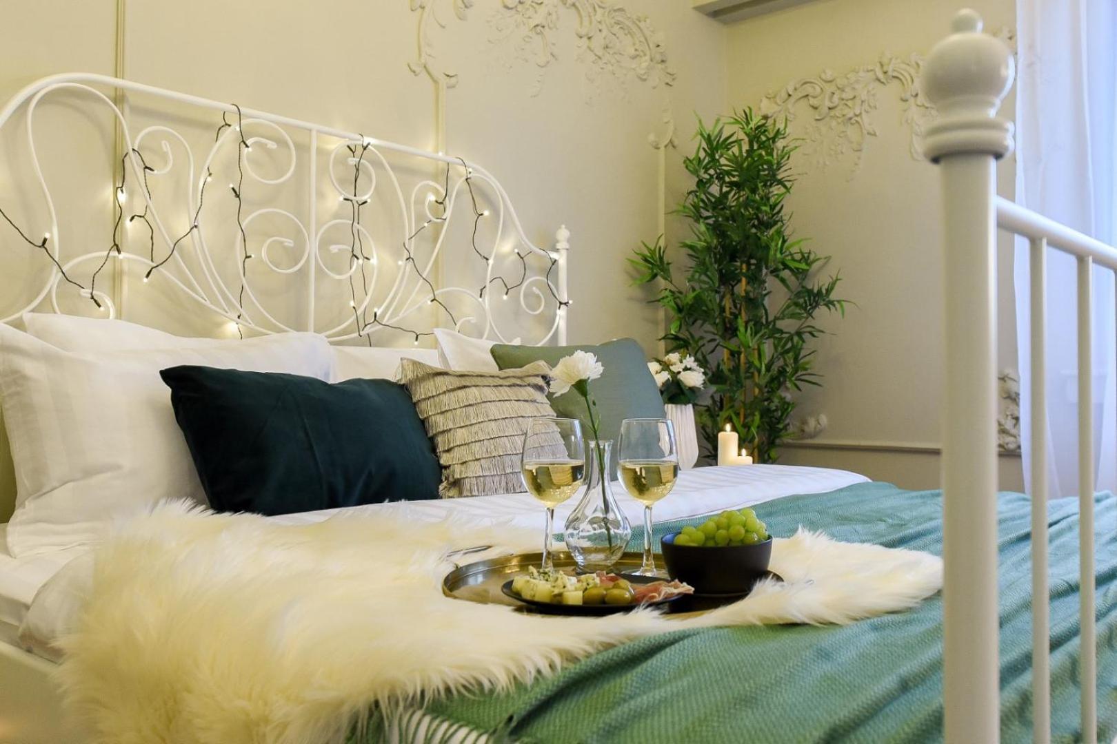 Cozy Studio Overlooking The Old Town Bucarest Exterior foto